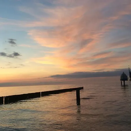 Am Horizont No 1 Fuer 2-4 Pers, 2 Schlafz, Babybett, Suedbalkon, Kostenloser Parkplatz, 500 Meter Zum Zingst