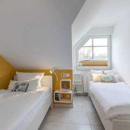 Apartment Am Horizont No 1 Fuer 2-4 Pers, 2 Schlafz, Babybett, Suedbalkon, Kostenloser Parkplatz, 500 Meter Zum